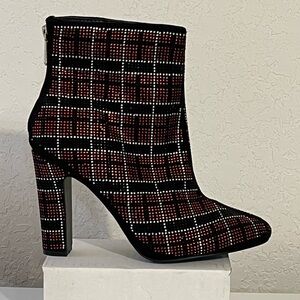 Cape Robbin Mona Y2K Punk Princess Rhinestone Plaid Ankle Boots Size 8M